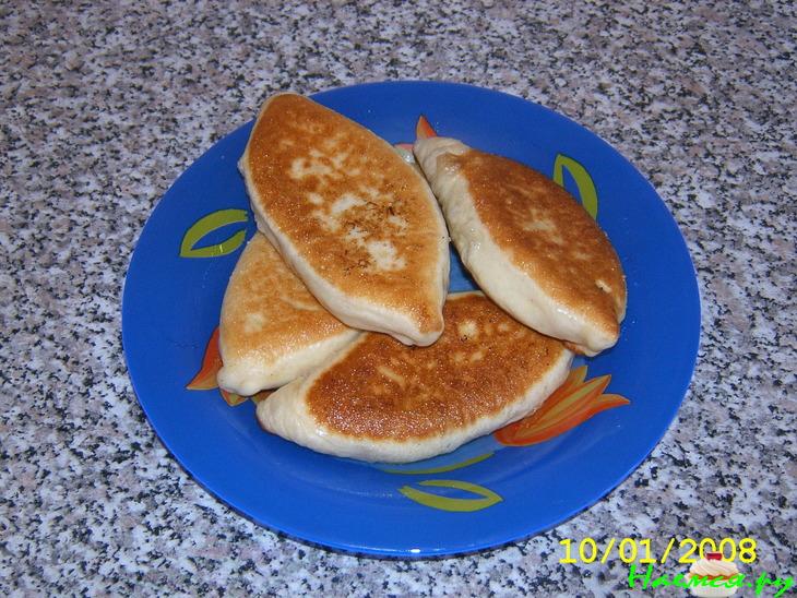 Жареные пирожки с капустой