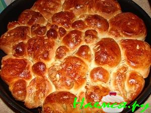 Каравай на меду