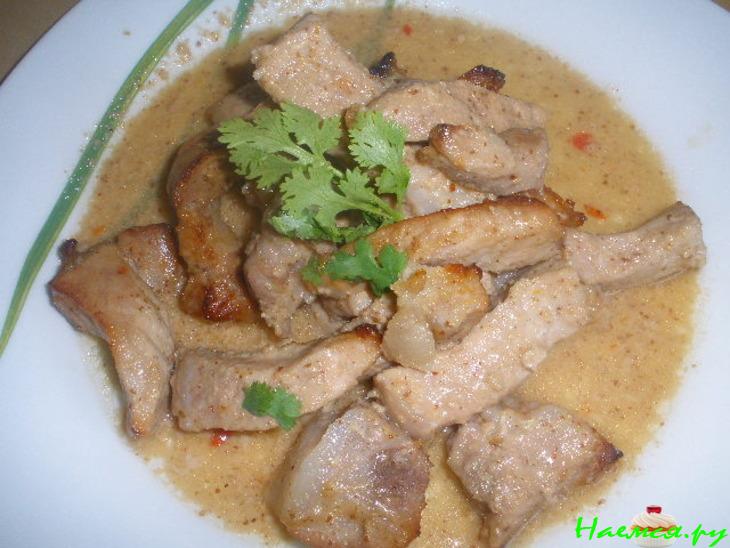 Свинина, запеченная в хреново-горчичном соусе Свинина, запеченная в хреново-горчичном соусе