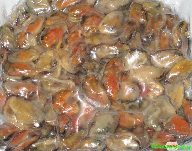 Самбусики в слоеном тесте с мидиями