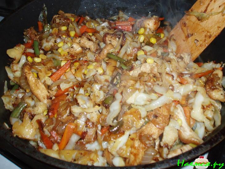Куриная поджарка с имбирем Куриная поджарка с имбирем