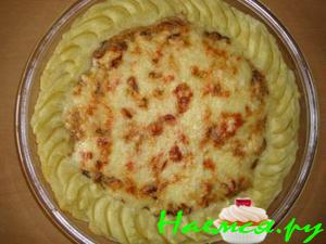 Запеканка из куриных грудок с грибами и картофельным пюре