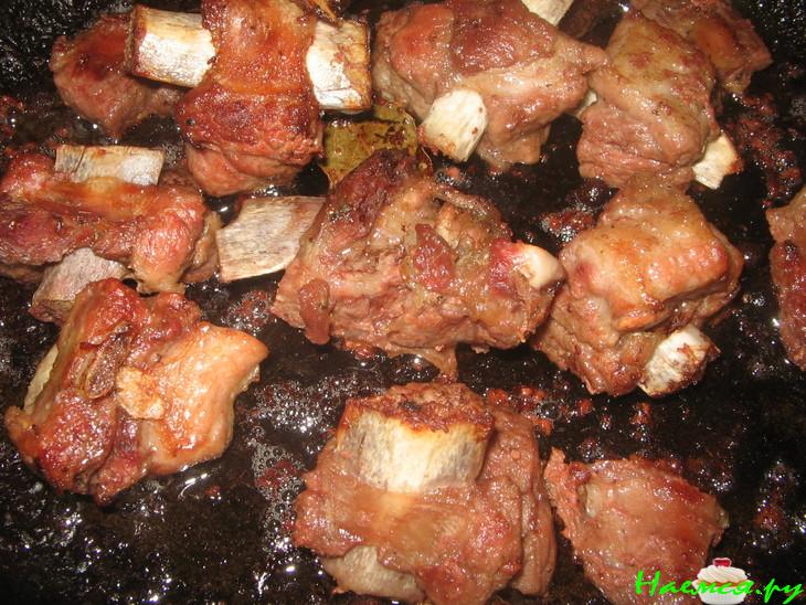 Свиные ребрышки запеченные в шашлычном маринаде Свиные ребрышки запеченные в шашлычном маринаде