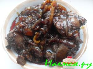 Куриная печень в карамельно-пивном соусе