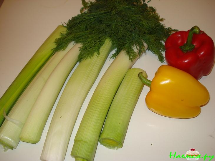 Прасопита /пирог с луком латук/