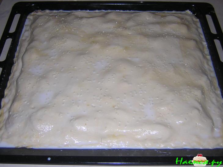 Пирог с семгой (тесто на пиве)