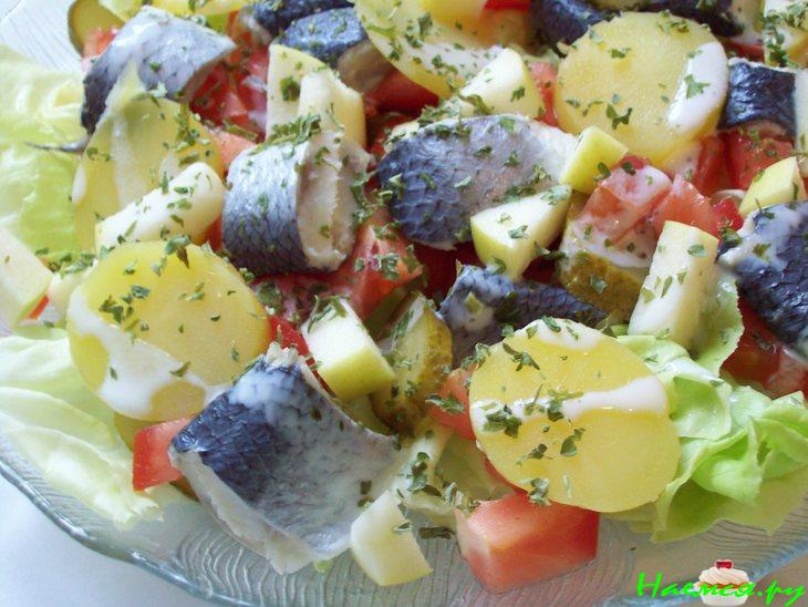 Салатик "Диетический" с сельдью