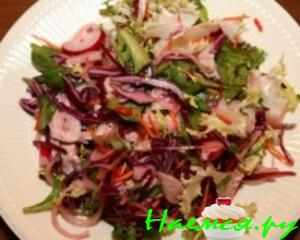Салат из красной капусты с индейкой