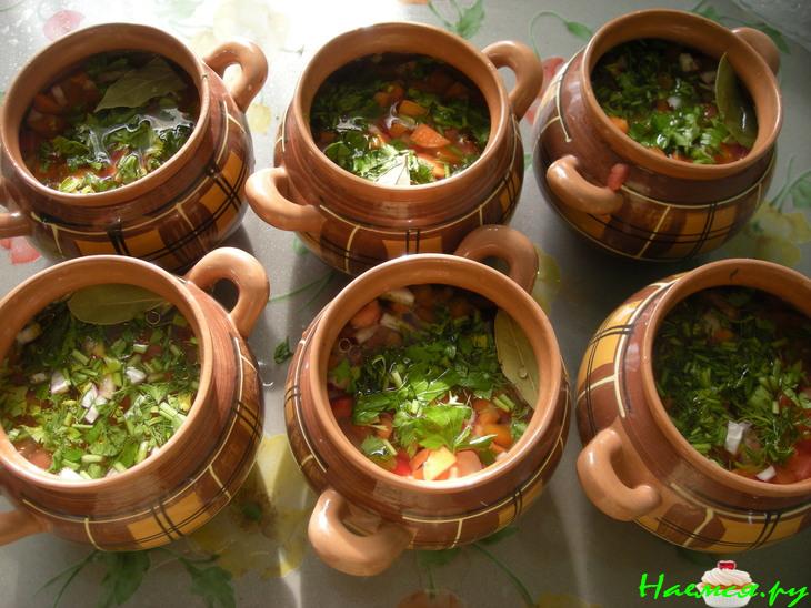 Курица в горшочке