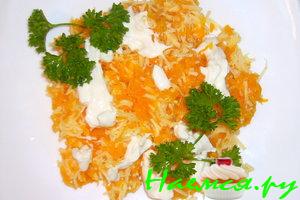 Салат "Нежный" с морковкой и сыром