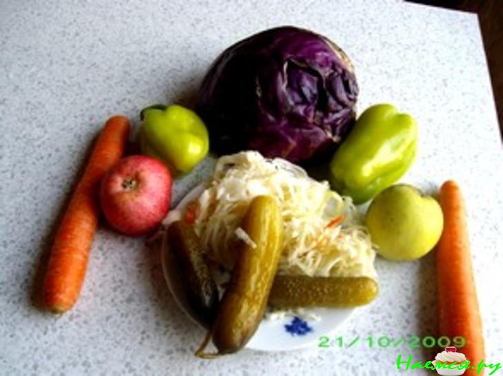Солянка с краснокочанной капустой