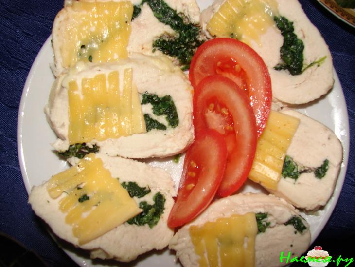 Куриные рулетики с шпинатом