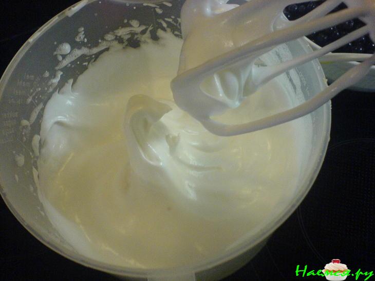 Пирог с черникой (или смородиной, или вишней)