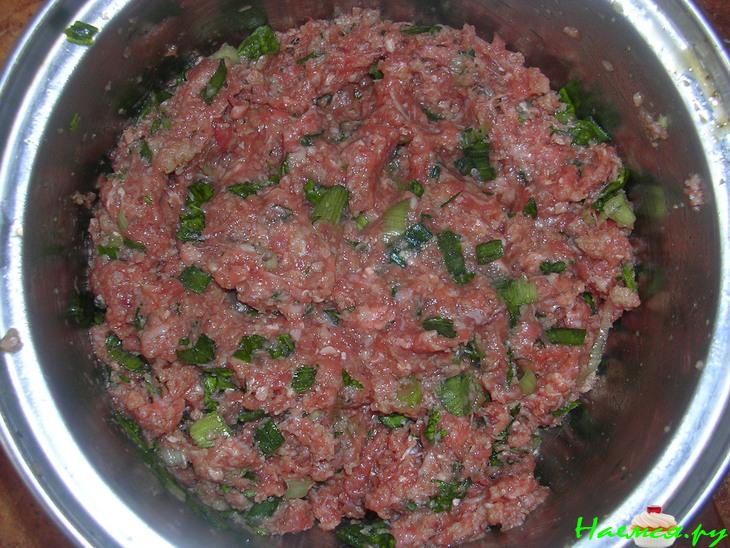 Котлеты с начинкой из оливок с сыром