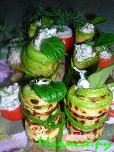 Закусочные вязанки из кабачков с начинкой