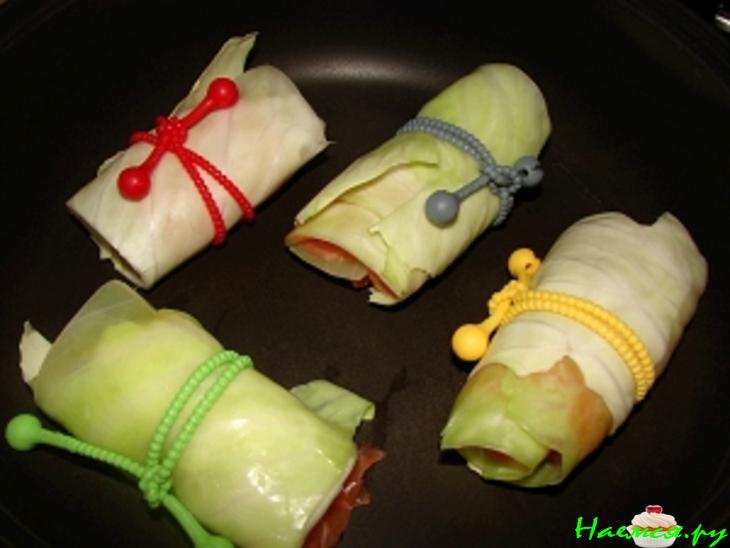 Рулетики с лососем