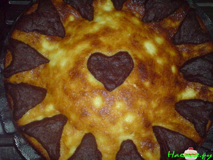 Творожный ванильный пирожок