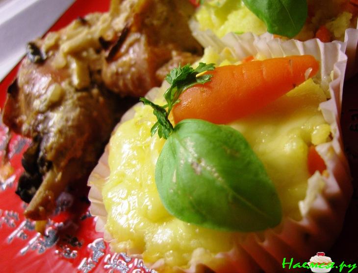 Картофельное пюре с морковкой и сыром