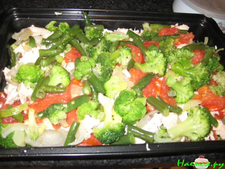 Запеканка из брокколи и спаржи