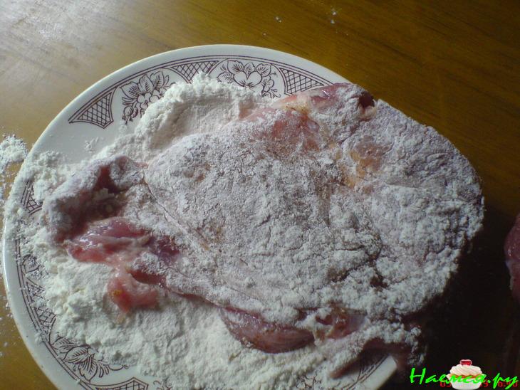 Свиная отбивная с картофельной корочке