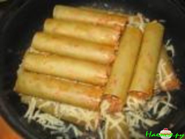 Каннеллони в томатном соусе