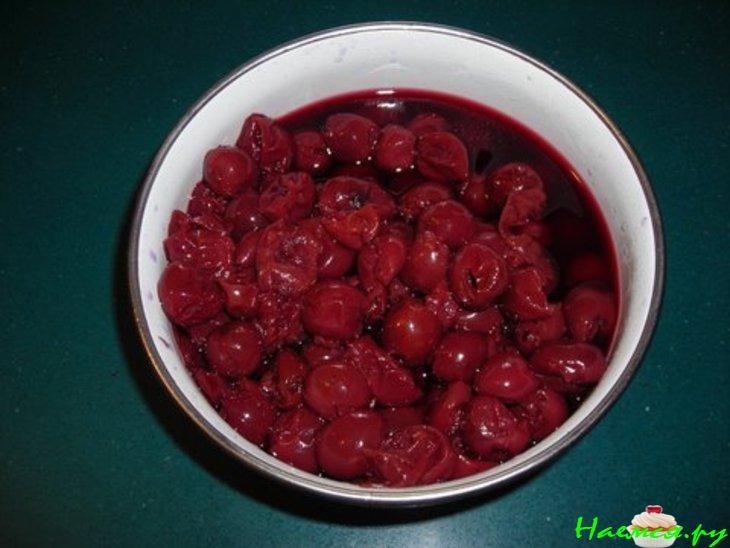 Торт вишнево-шоколадный