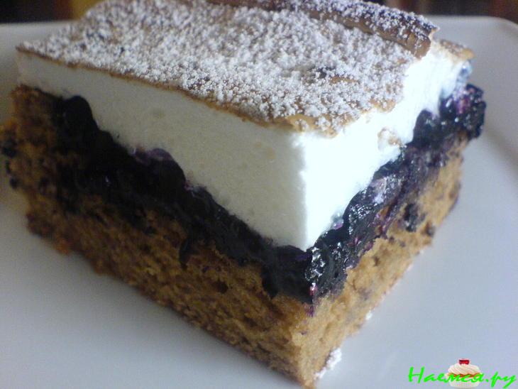 Пирог с черникой (или смородиной, или вишней)