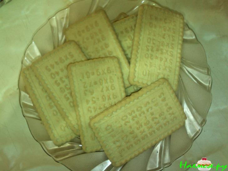 Шарлотка с печеньем