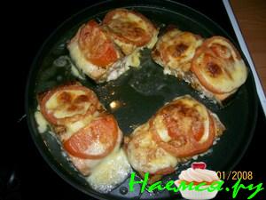 Лосось с помидорами и сыром в микроволновке