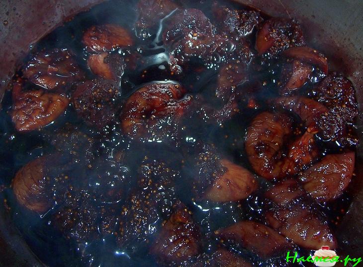 Утка под соусом из инжира Утка под соусом из инжира