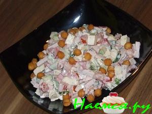 Салат "Что попало" (в смысле, что под руку попало)