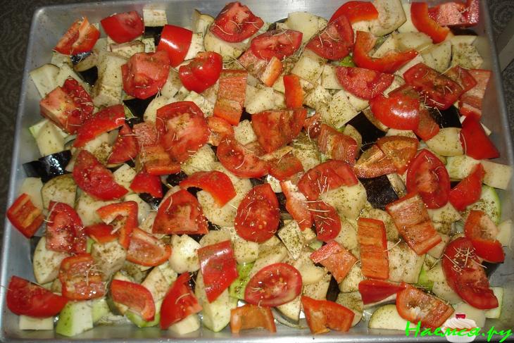 Запеченные овощи с розмарином