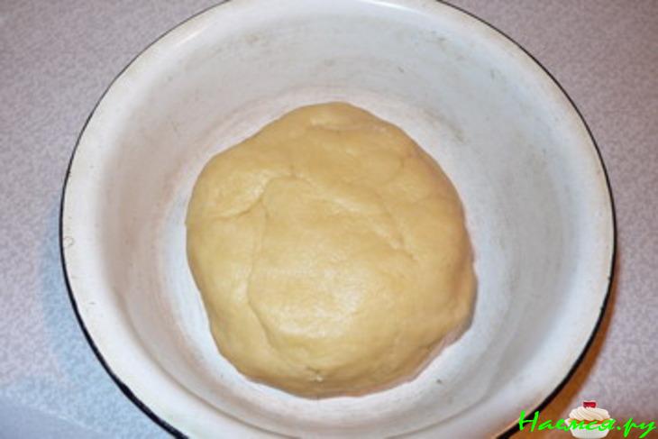 Ананасовый пирог со сливками и миндалем