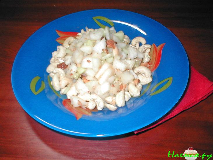 Салат из огурцов и груш