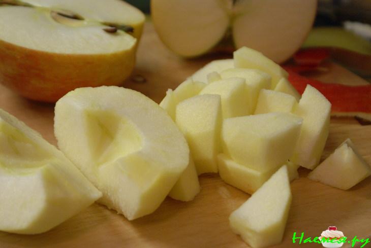 Яблочно-имбирный суп на курином бульоне