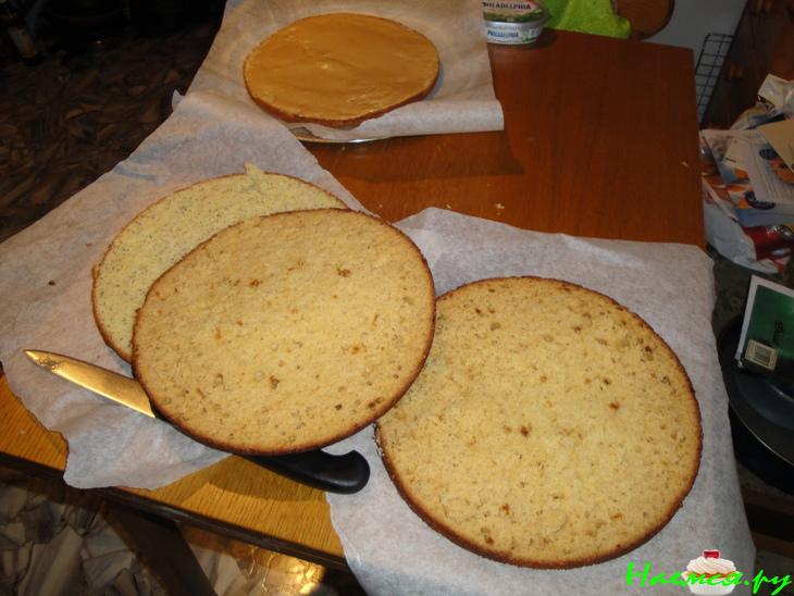 Торт "Праздничный" с кремом из сгущенки