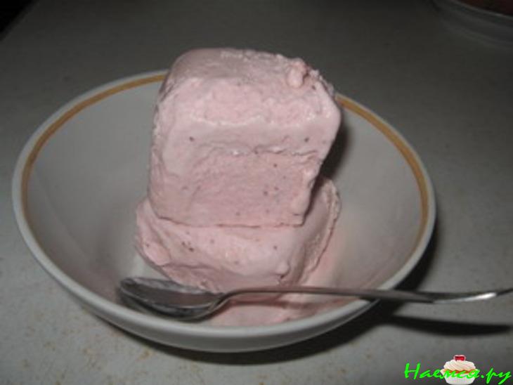 Клубничное мороженое Клубничное мороженое