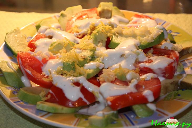 Cалат "Помикадо"