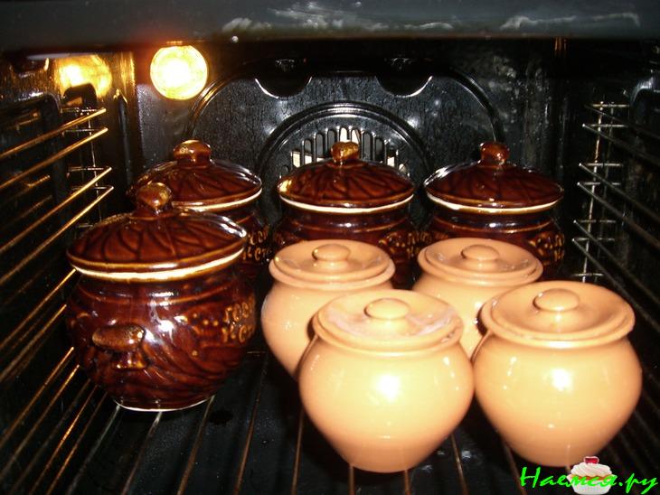 Индейка с грибами в горшочке