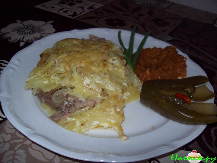 Мясо под шубой с картошкой Мясо под шубой с картошкой