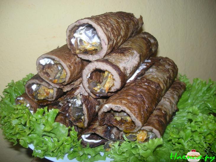 Рулетики блинные из печени
