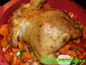 Курочка фаршированная болгарским перцем и зелёным луком