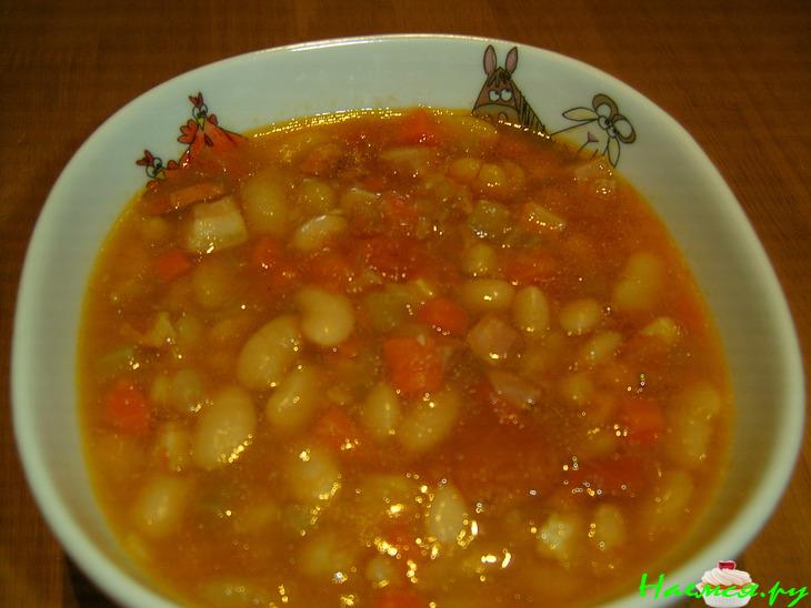 Фасолевый суп с грудинкой (вариант)