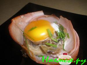 Вариант для завтрака. Яйца в ветчинных корзиночках