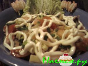 Салат из морепродуктов с сыром и авокадо Салат из морепродуктов с сыром и авокадо