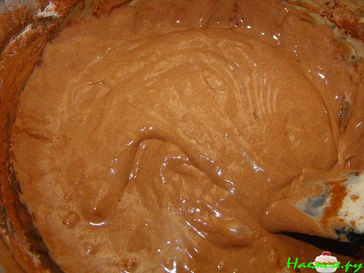 Шоколадно-ореховый торт с мягким кремом Шоколадно-ореховый торт с мягким кремом