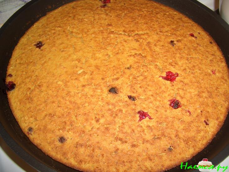 Пирог их овсяных хлопьев с яблочным пюре