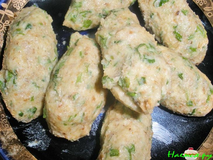 Куриные котлеты со сливочно-ореховой начинкой