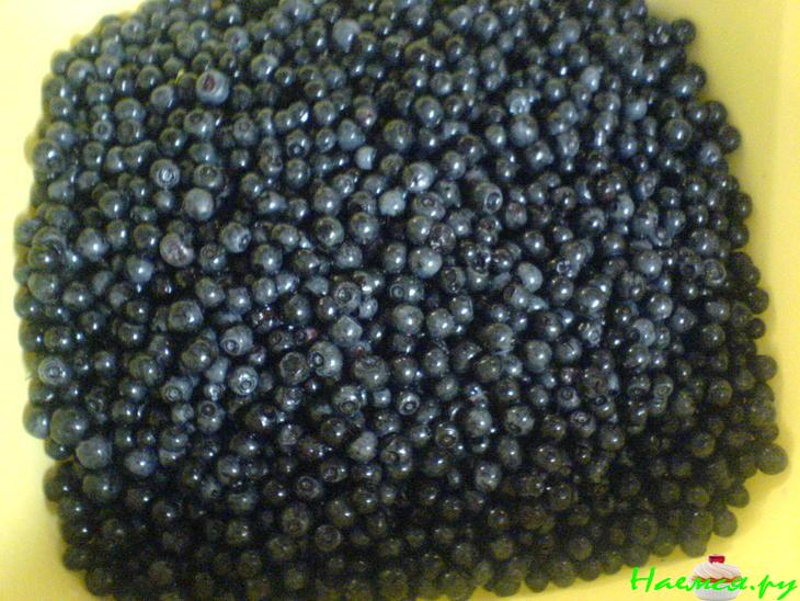 Пирог с черникой (или смородиной, или вишней)