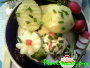 Картофель в мундире с сырным соусом